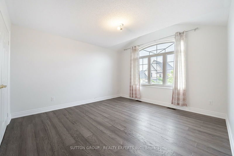 8 Decorso Dr  Brampton, L6P 3T7 | Image 29