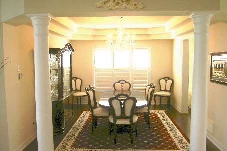 2431 Meadowridge Dr, Oakville, L6H7R3 | Image 3