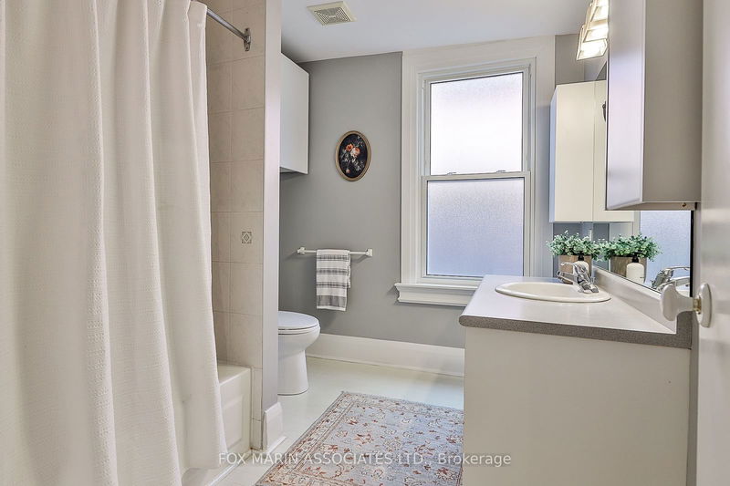 875 Shaw St  Toronto, M6G 3M3 | Image 30