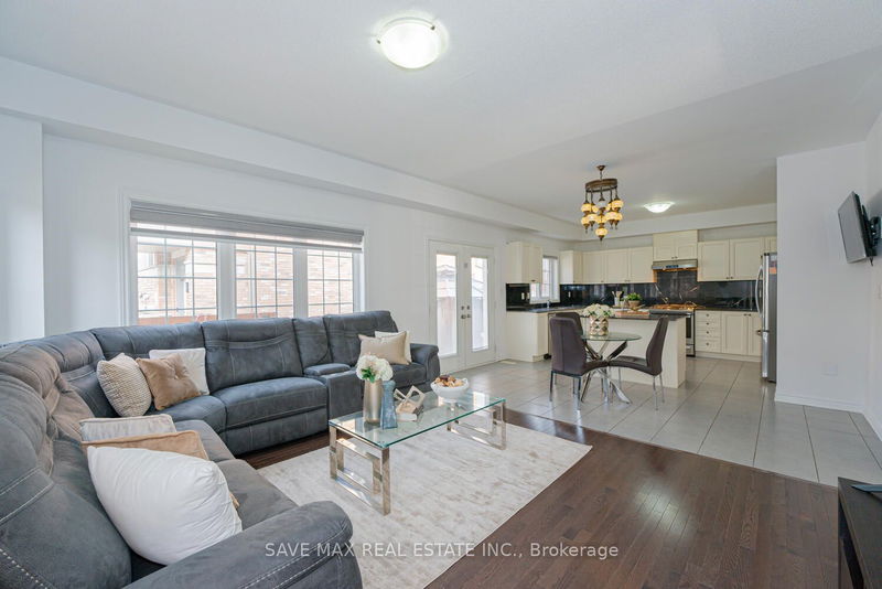 39 Agava St  Brampton, L7A 4S5 | Image 10