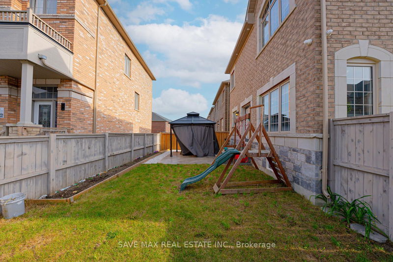 39 Agava St  Brampton, L7A 4S5 | Image 37