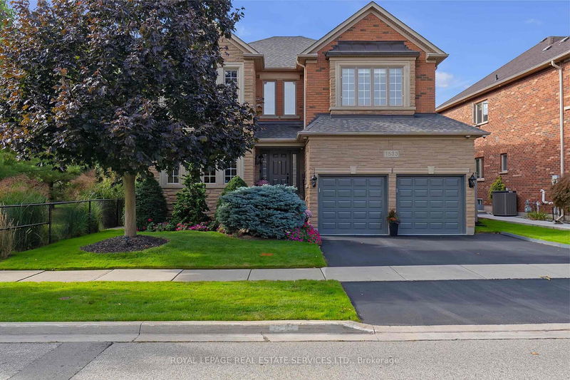 1533 Pinery Cres  Oakville, L6H 7J9 | Image 3