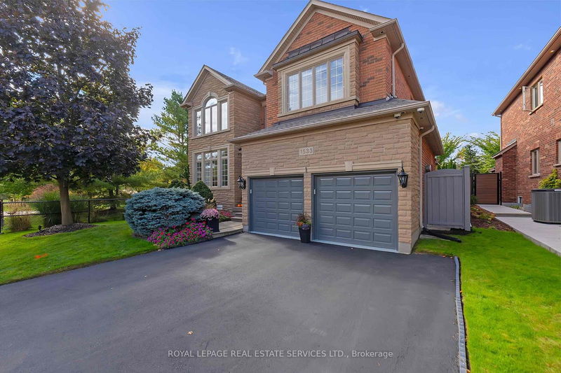 1533 Pinery Cres  Oakville, L6H 7J9 | Image 4