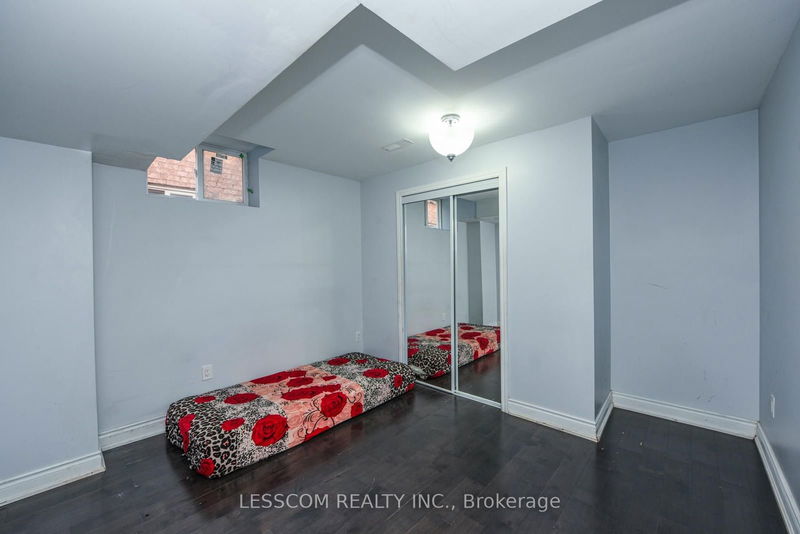 30 Fairhill Ave  Brampton, L7A 2E7 | Image 36