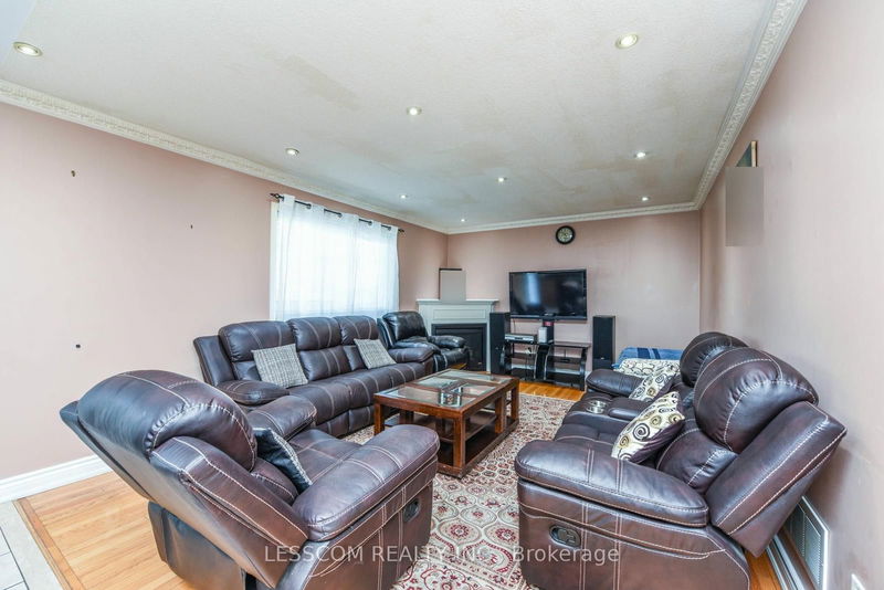 30 Fairhill Ave  Brampton, L7A 2E7 | Image 7