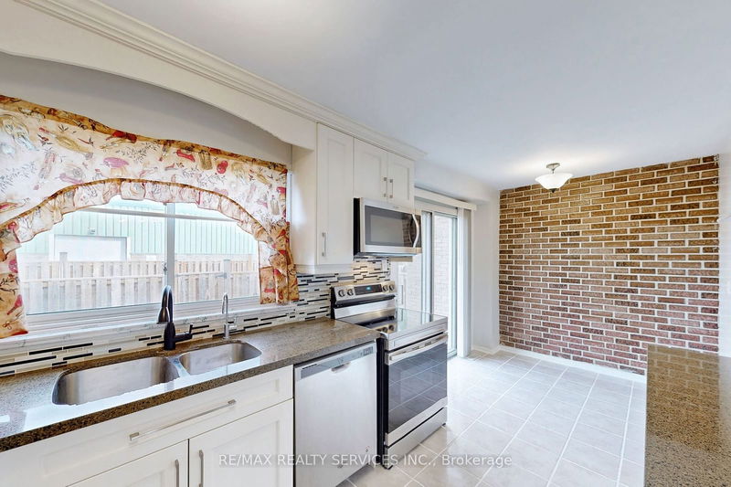  60 - 1020 Central Park Dr  Brampton, L6S 3J5 | Image 11