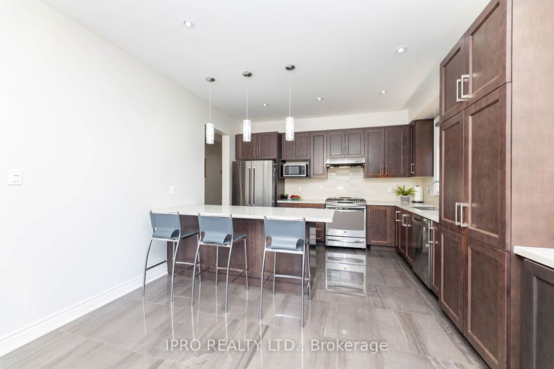 71 Little Britain Cres  Brampton, L6Y 6A8 | Image 10