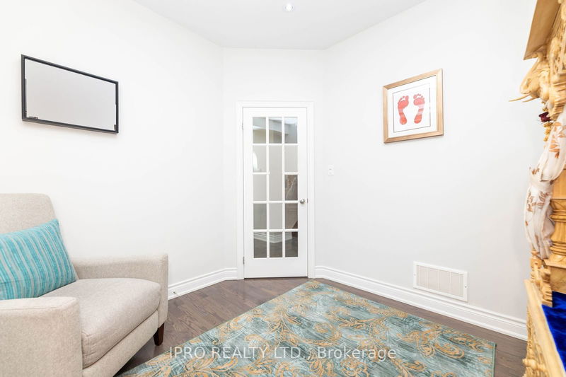 71 Little Britain Cres  Brampton, L6Y 6A8 | Image 12