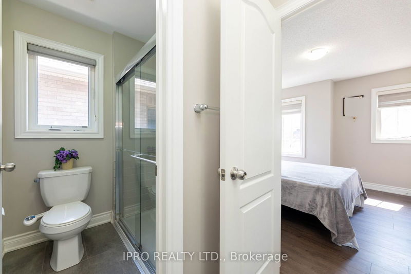 71 Little Britain Cres  Brampton, L6Y 6A8 | Image 25