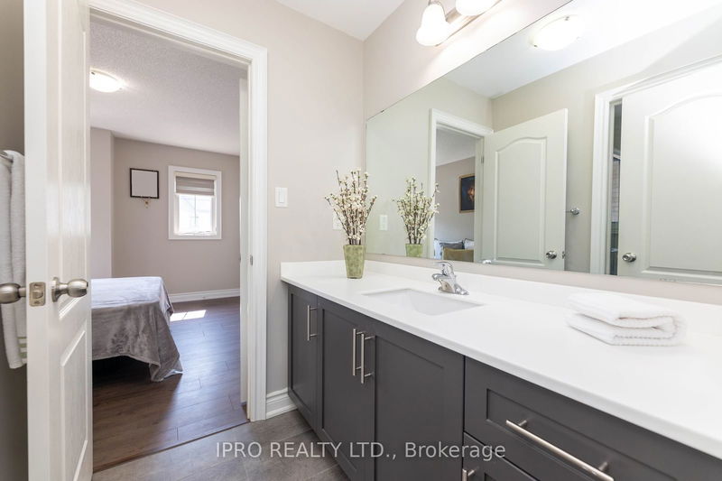 71 Little Britain Cres  Brampton, L6Y 6A8 | Image 26