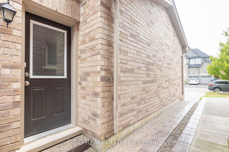 71 Little Britain Cres  Brampton, L6Y 6A8 | Image 27