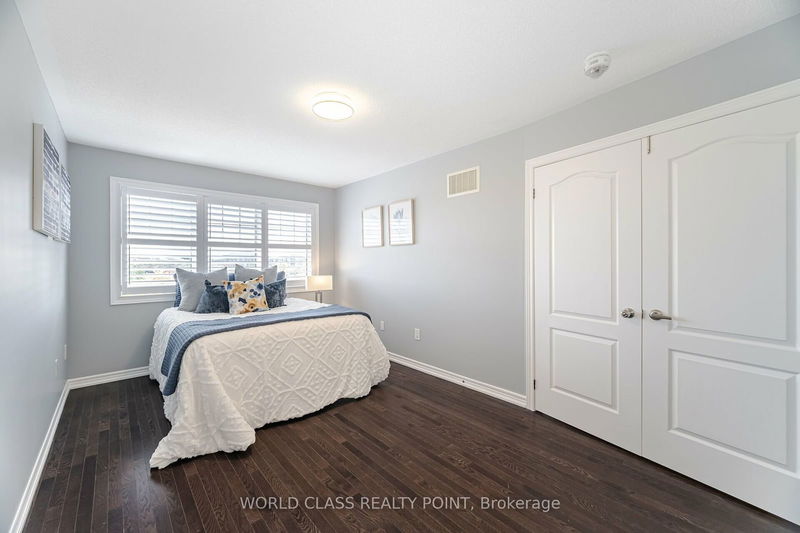 34 Davenfield Circ  Brampton, L6P 4M2 | Image 14