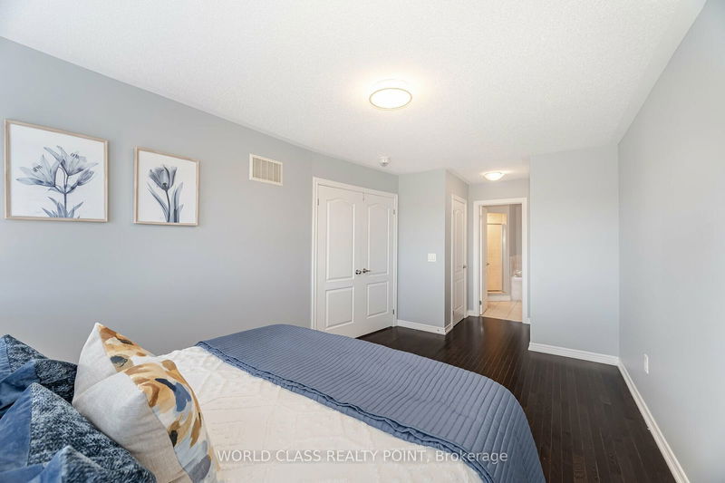 34 Davenfield Circ  Brampton, L6P 4M2 | Image 18