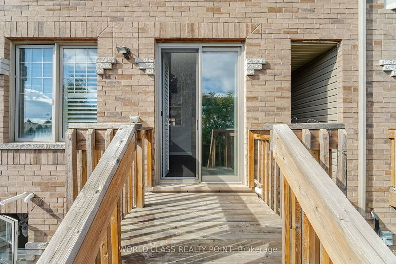 34 Davenfield Circ  Brampton, L6P 4M2 | Image 30