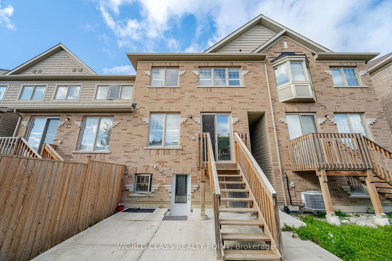 34 Davenfield Circ  Brampton, L6P 4M2 | Image 32