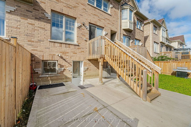 34 Davenfield Circ  Brampton, L6P 4M2 | Image 34