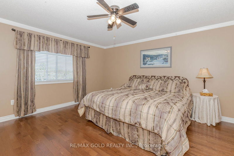 34 Maldives Cres  Brampton, L6P 1L5 | Image 21