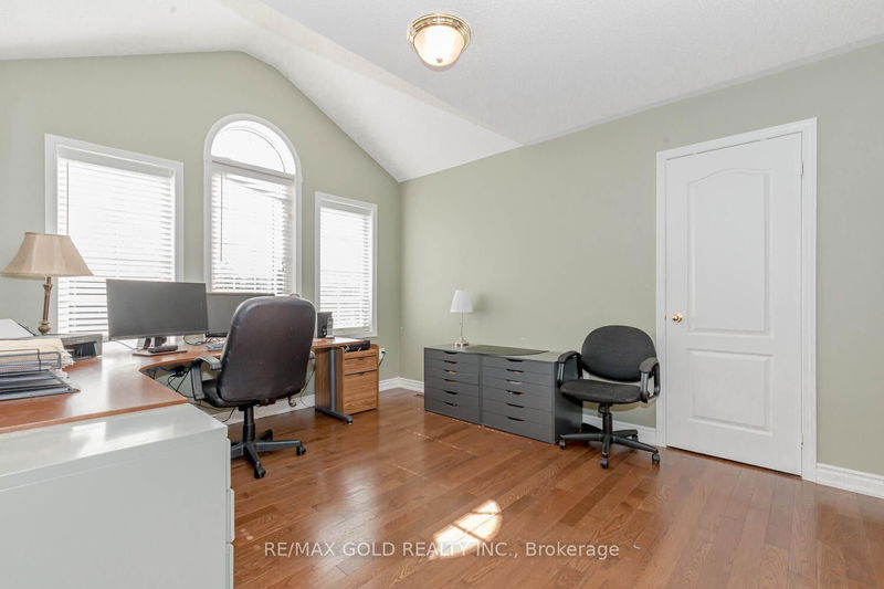 34 Maldives Cres  Brampton, L6P 1L5 | Image 25