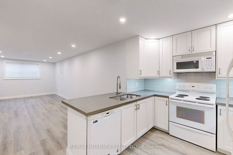 36 Farley Cres  Toronto, M9R 2A6 | Image 25