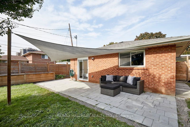 36 Farley Cres  Toronto, M9R 2A6 | Image 37