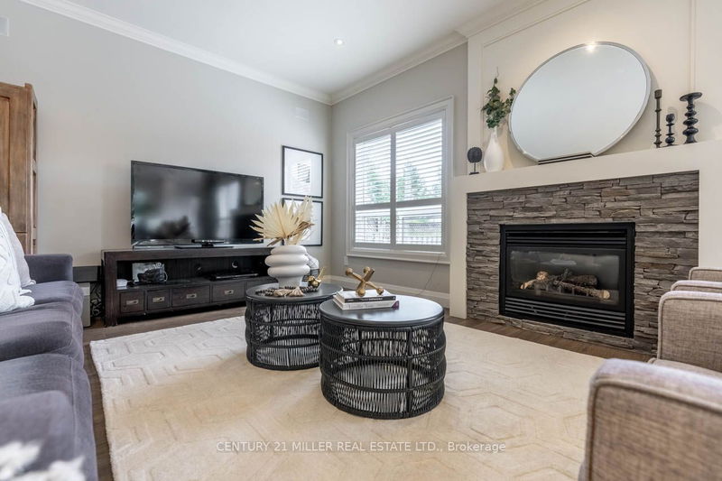 3637 Jorie Cres  Mississauga, L5M 7G7 | Image 10