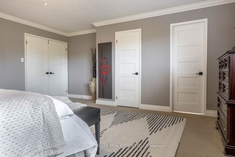 3637 Jorie Cres  Mississauga, L5M 7G7 | Image 14