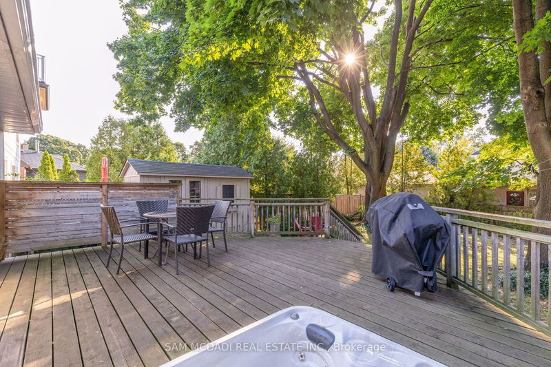 37 Mitcham Dr  Toronto, M8W 2J9 | Image 28