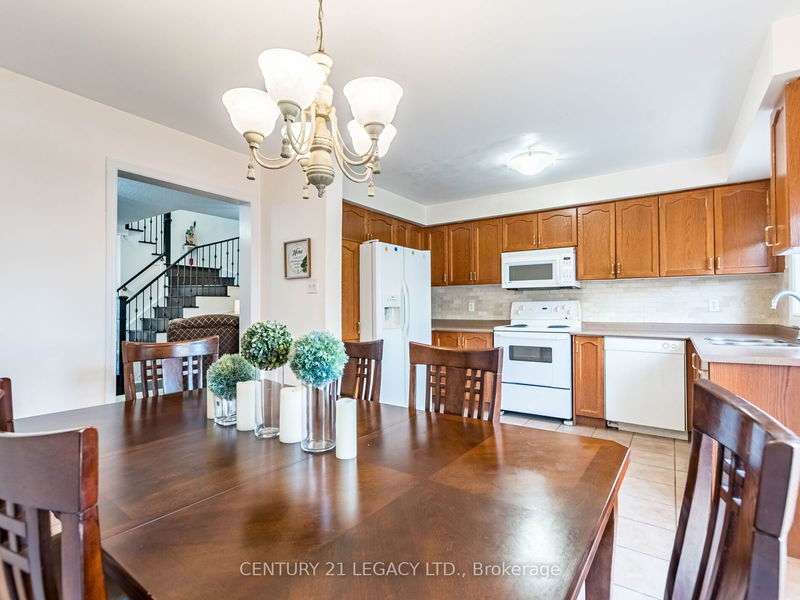 141 Morningmist St  Brampton, L6R 2B6 | Image 10