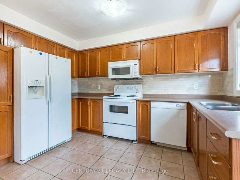 141 Morningmist St  Brampton, L6R 2B6 | Image 12