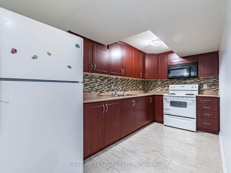 141 Morningmist St  Brampton, L6R 2B6 | Image 32