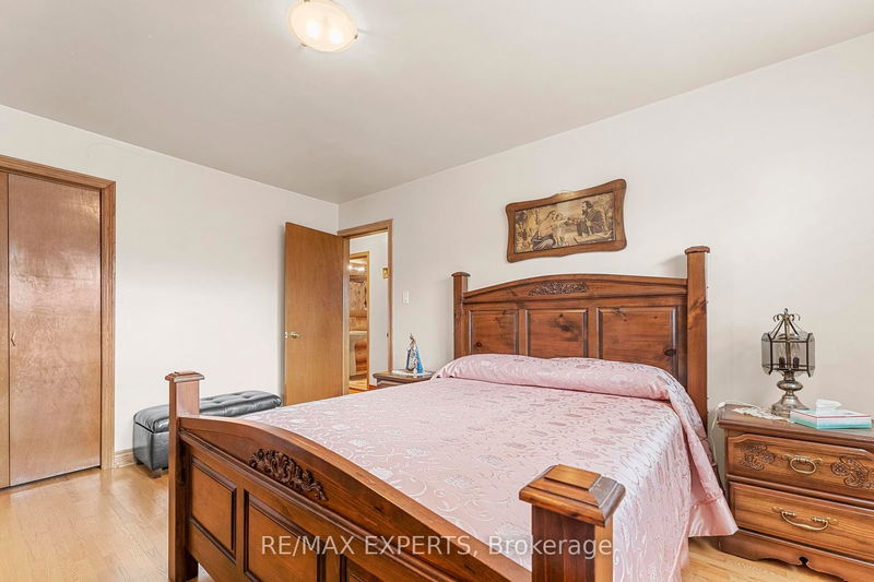 63 Paradelle Cres  Toronto, M3N 1E6 | Image 23