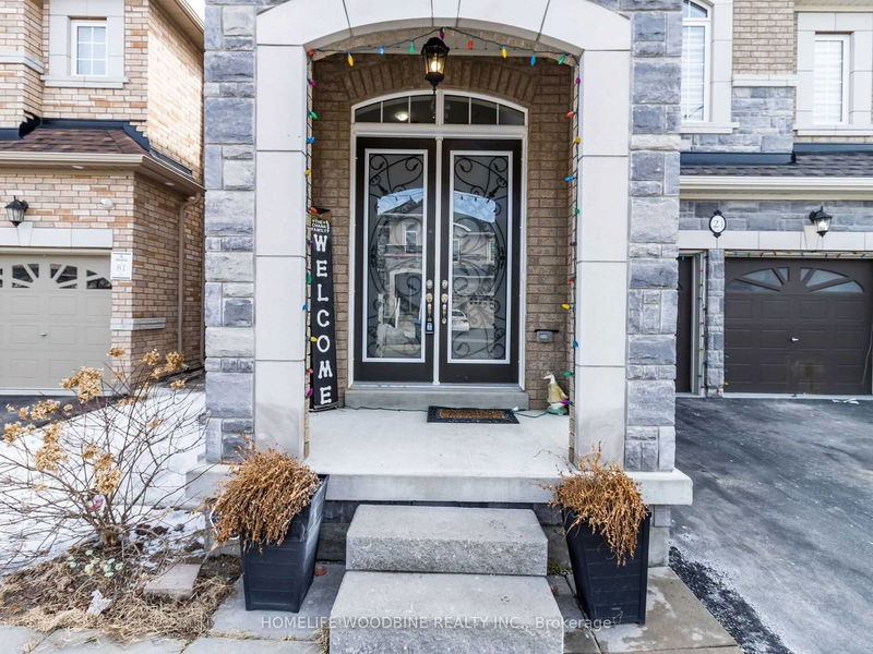 23 Gambia Rd  Brampton, L7A 4M2 | Image 2