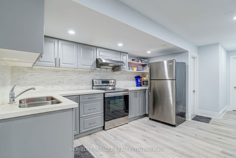 54 O'Connor Cres  Brampton, L7A 5A6 | Image 32