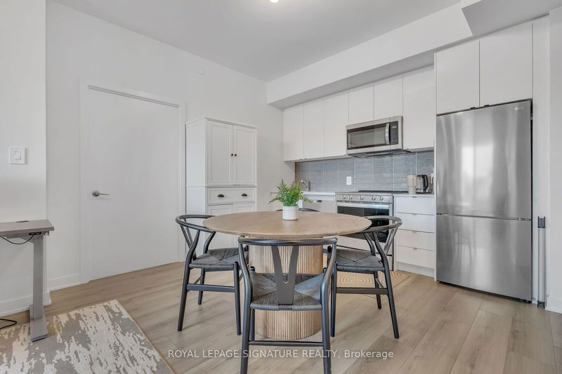  207 - 1440 Clarriage Crt  Milton, L9T 2X5 | Image 6