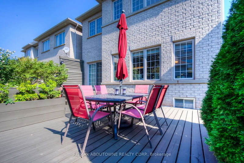 2386 Wasaga Dr  Oakville, L6H 0B7 | Image 33