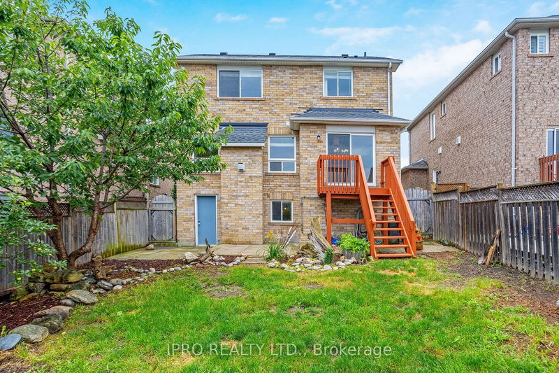 177 Sunny Meadow Blvd  Brampton, L6R 2Z2 | Image 18