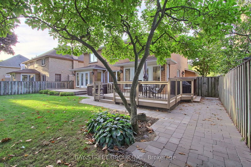 4149 Bridlepath Tr  Mississauga, L5L 3E8 | Image 38