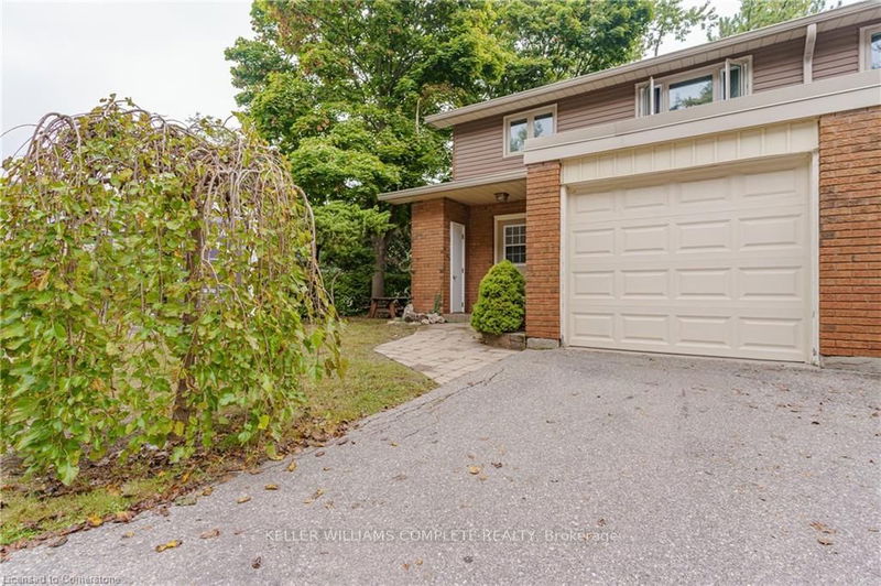  11 - 1270 Gainsborough Dr  Oakville, L6H 2L2 | Image 1