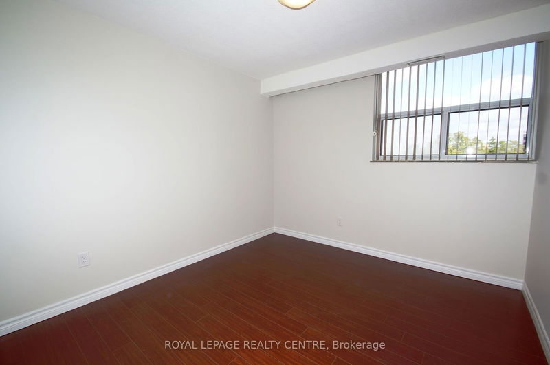  702 - 2130 Weston Rd  Toronto, M9N 3R9 | Image 22