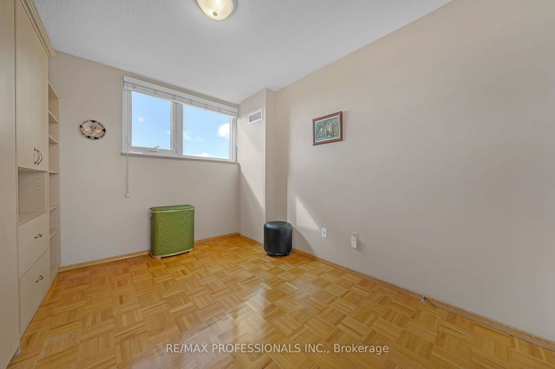  912 - 250 Scarlett Rd  Toronto, M6N 4X5 | Image 16