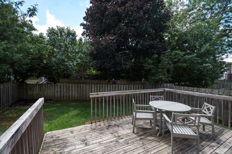 586 Hayward Cres  Milton, L9T 4W7 | Image 35