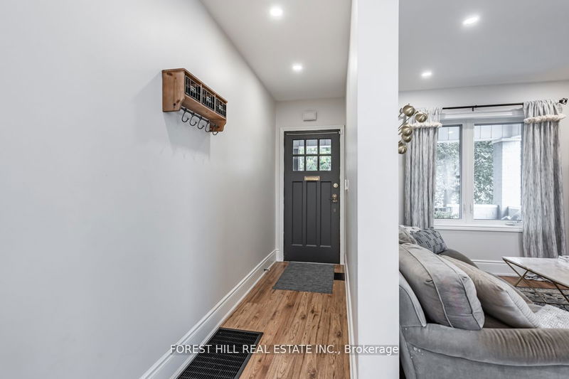 84 Earlscourt Ave  Toronto, M6E 4A9 | Image 4