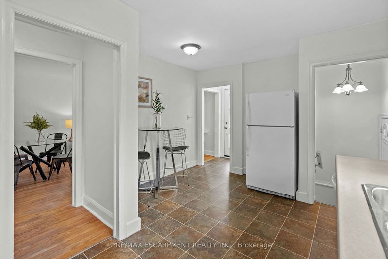 1458 Fisher Ave  Burlington, L7P 2L8 | Image 6