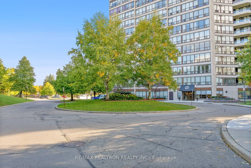  210 - 10 Laurelcrest St  Brampton, L6S 5Y3 | Image 34