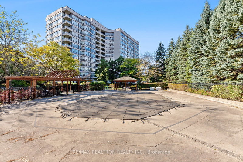  210 - 10 Laurelcrest St  Brampton, L6S 5Y3 | Image 35