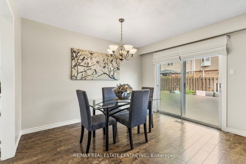 24 Nottawasaga Cres  Brampton, L6Z 1B9 | Image 11