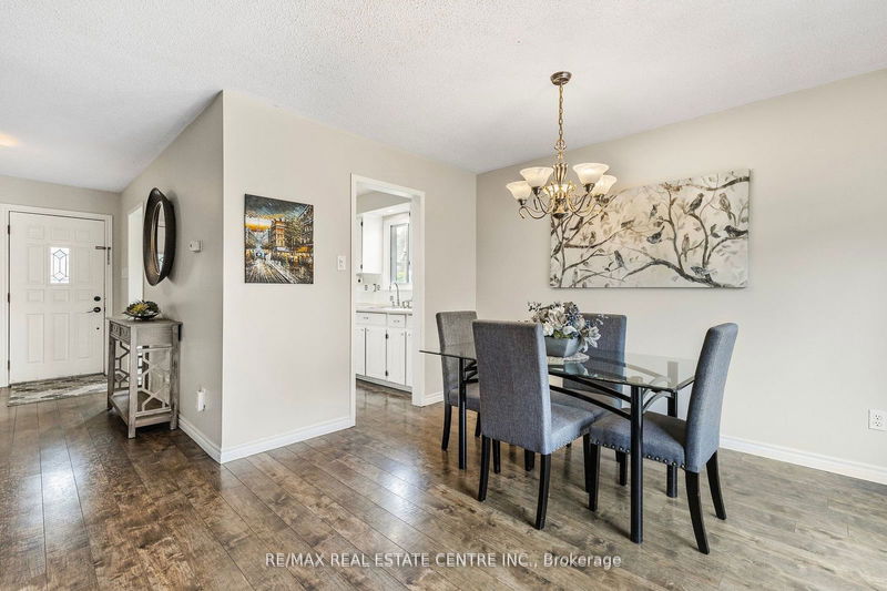 24 Nottawasaga Cres  Brampton, L6Z 1B9 | Image 12