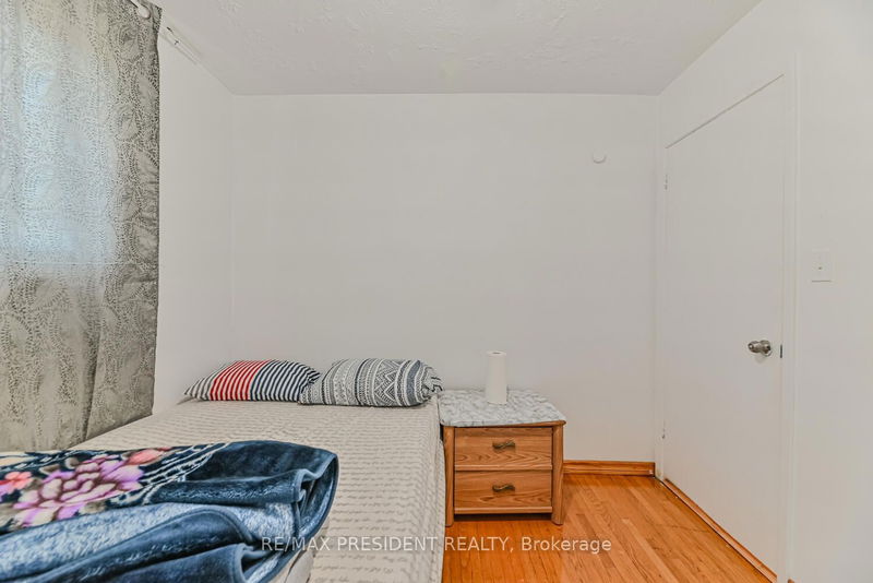 14 Milkwood Ave  Toronto, M9V 1M1 | Image 22