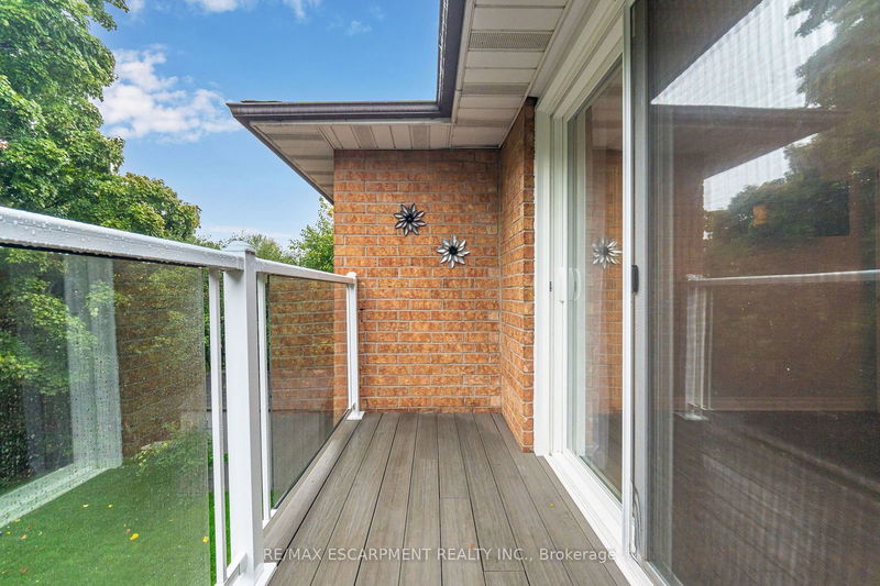 70 Lakecrest Tr  Brampton, L6Z 1S6 | Image 18