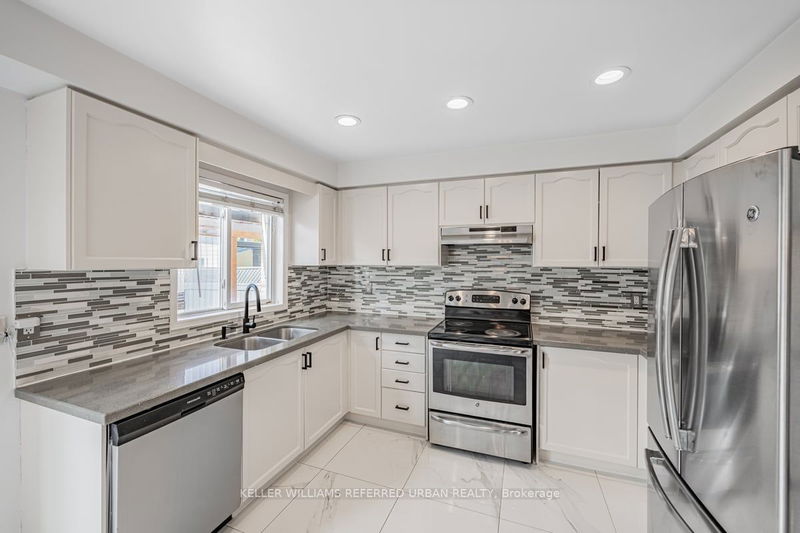 10 Field Sparrow Rd  Brampton, L6R 1Y6 | Image 11